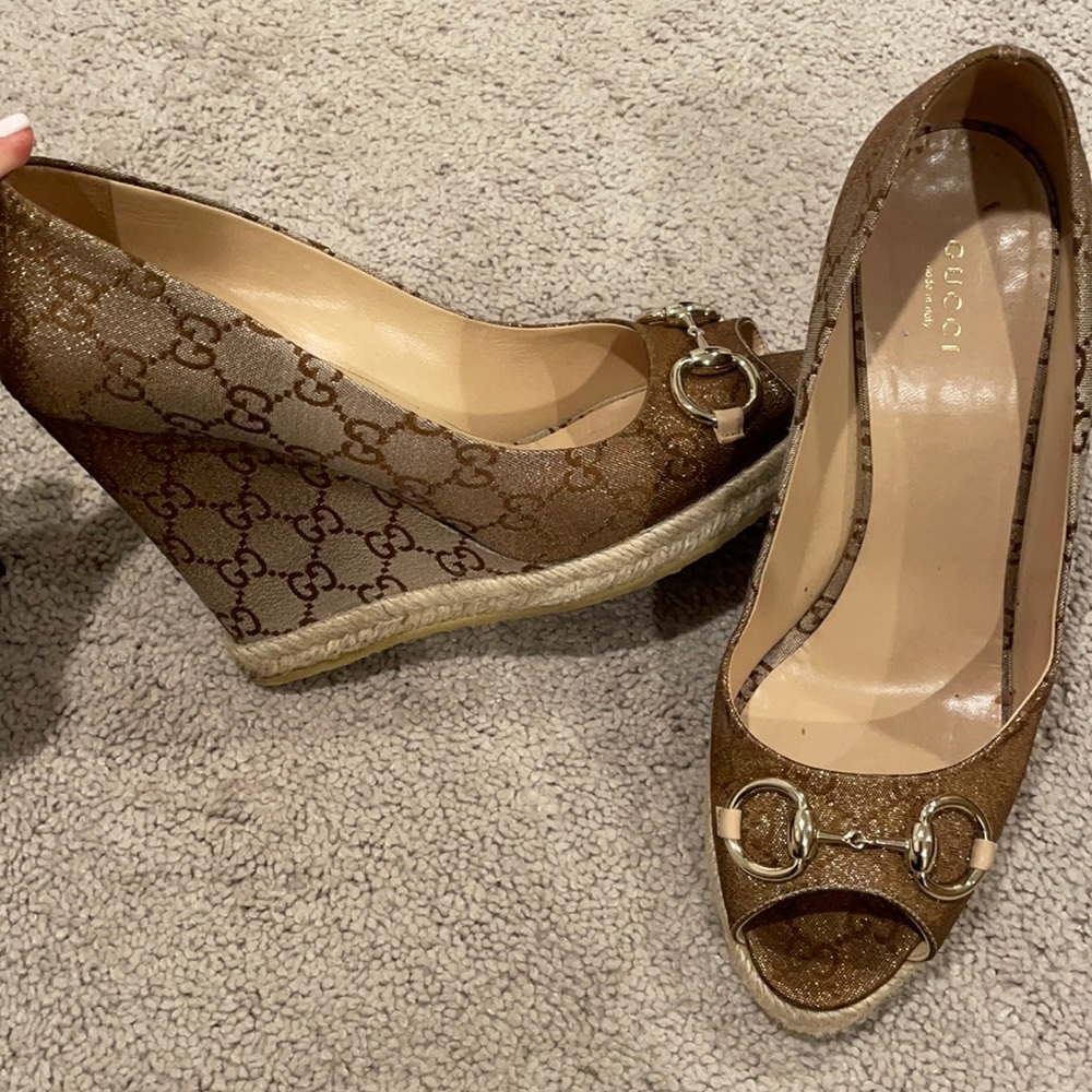 Authentic Gucci Charolette open toe wedge size 40